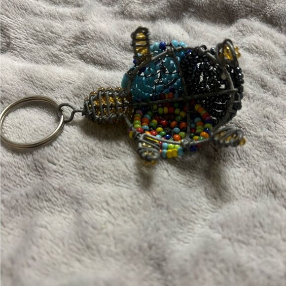 Beaded Turtle Keychain - Picture 4 of 4